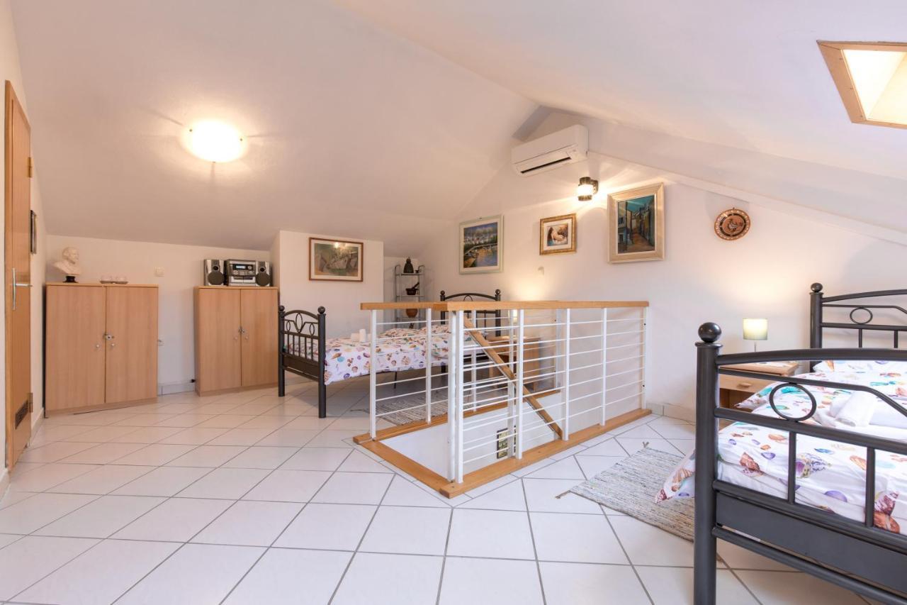 Apartment Glorija With Balcony Baška Exteriér fotografie